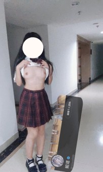 跟着暗黑大神学摄影系列3556--妮诺 - 白丝JK服白虎女大学生被完美调教开发【50P】